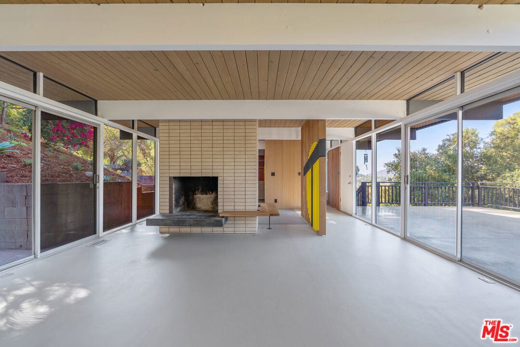 Photo of Listing #25603019