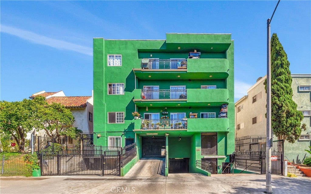 Photo of Listing #SR25237232