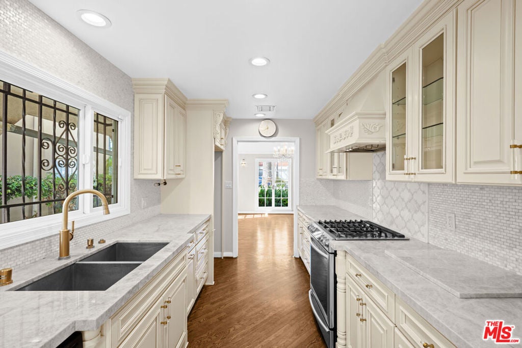 Photo of Listing #25604877