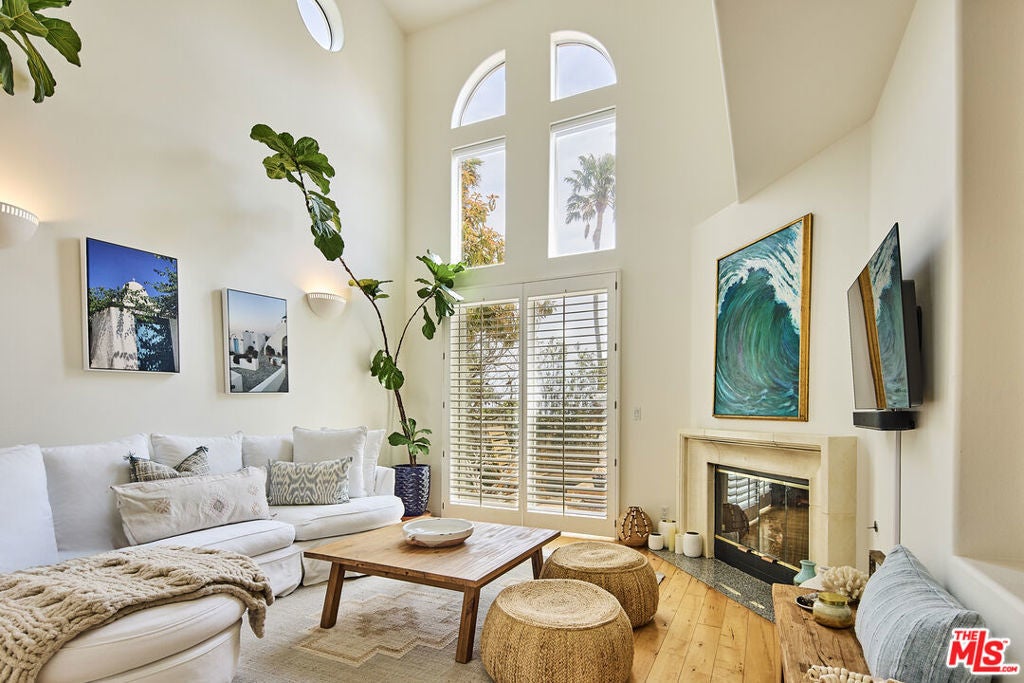 Photo of Listing #25604715