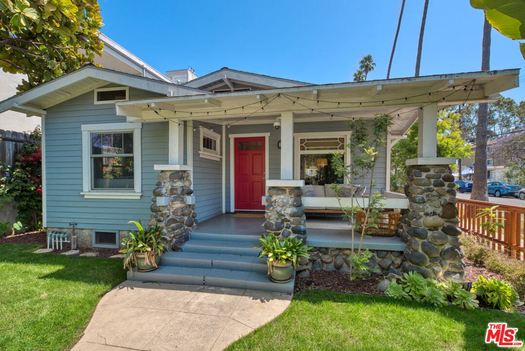 Photo of Listing #25605395