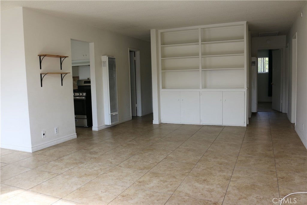 Photo of Listing #OC25235896