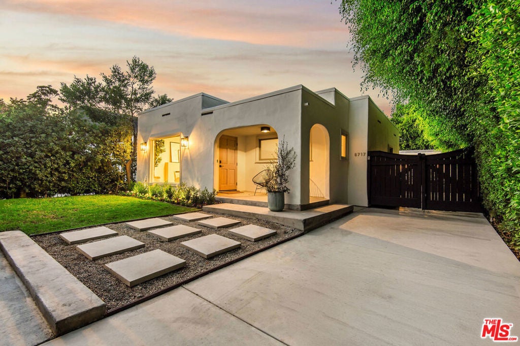 Photo of Listing #25606247