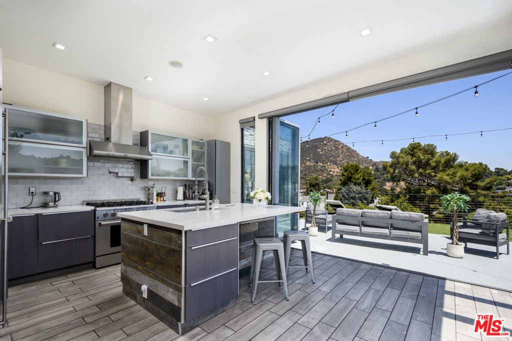 Photo of Listing #25606641