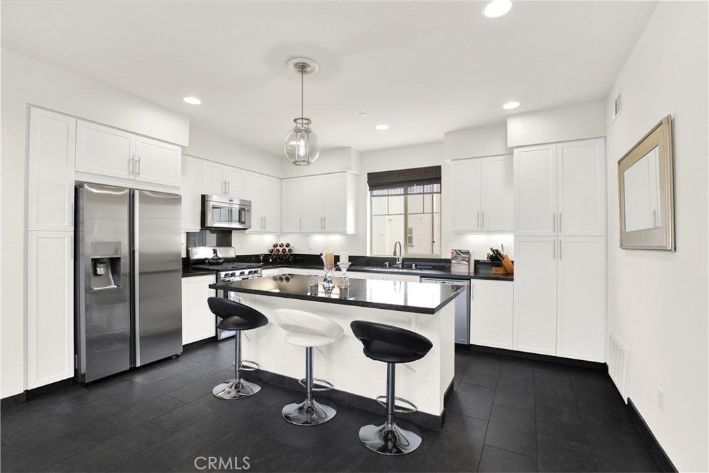 Photo of Listing #OC25240620