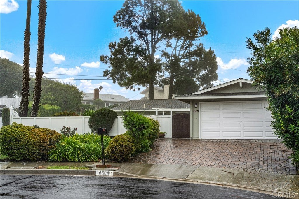 Photo of Listing #PV25237560