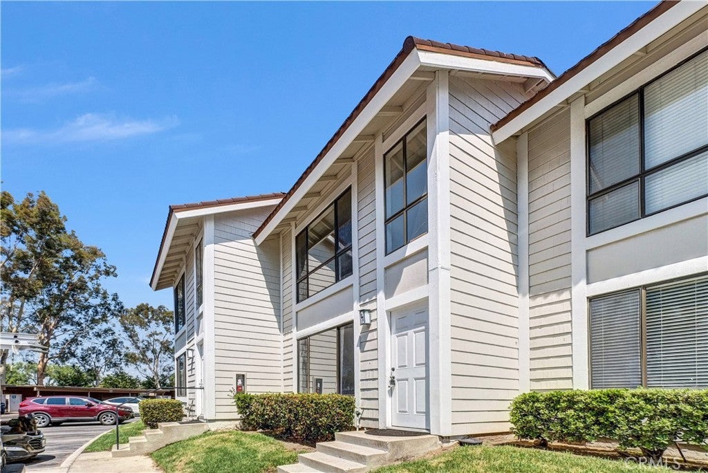 Photo of Listing #OC25241470