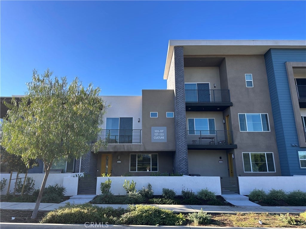 Photo of Listing #OC25241386