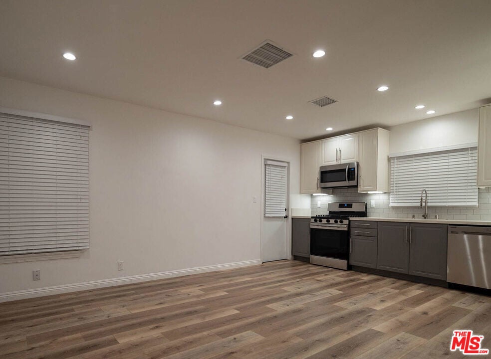 Photo of Listing #25607603