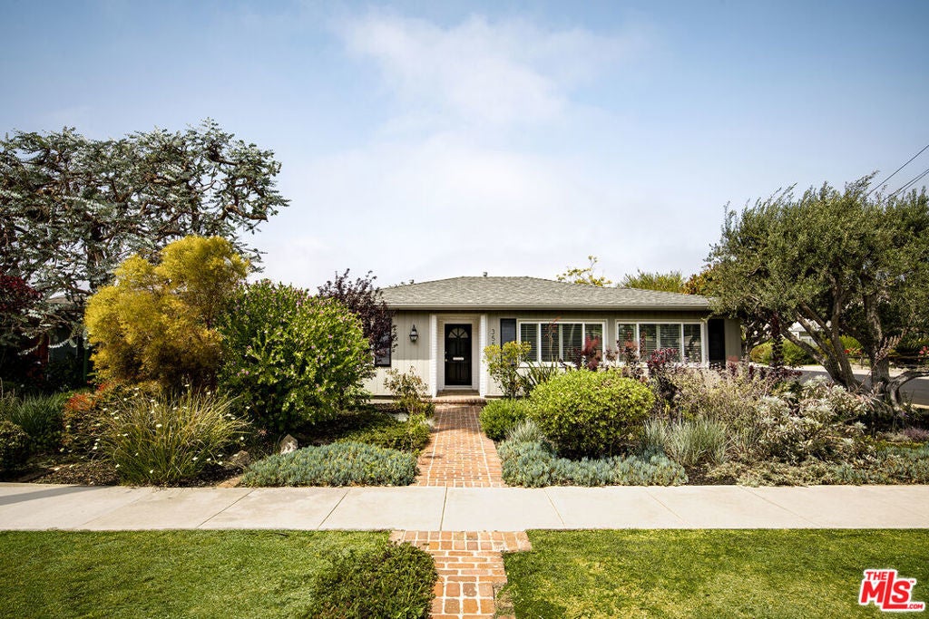 Photo of Listing #25607071