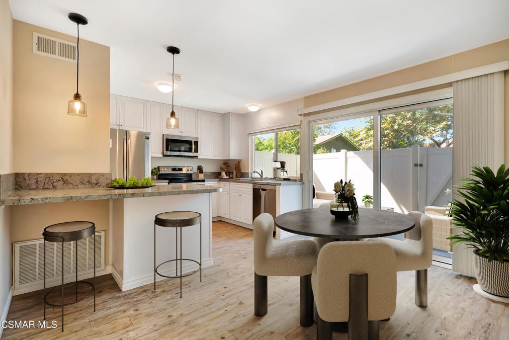 Photo of Listing #225005236