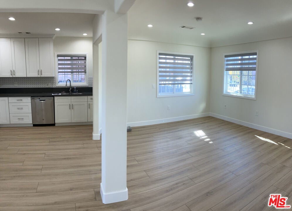 Photo of Listing #25608307