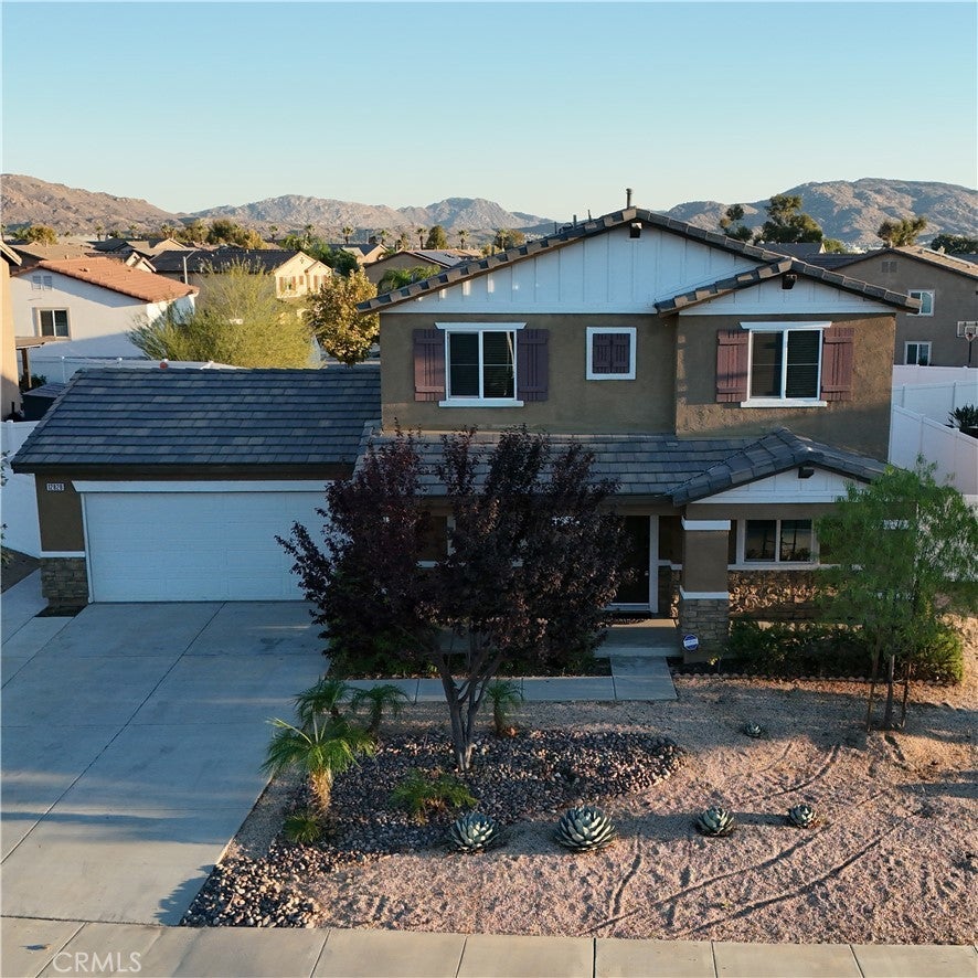 Photo of Listing #IV25243465