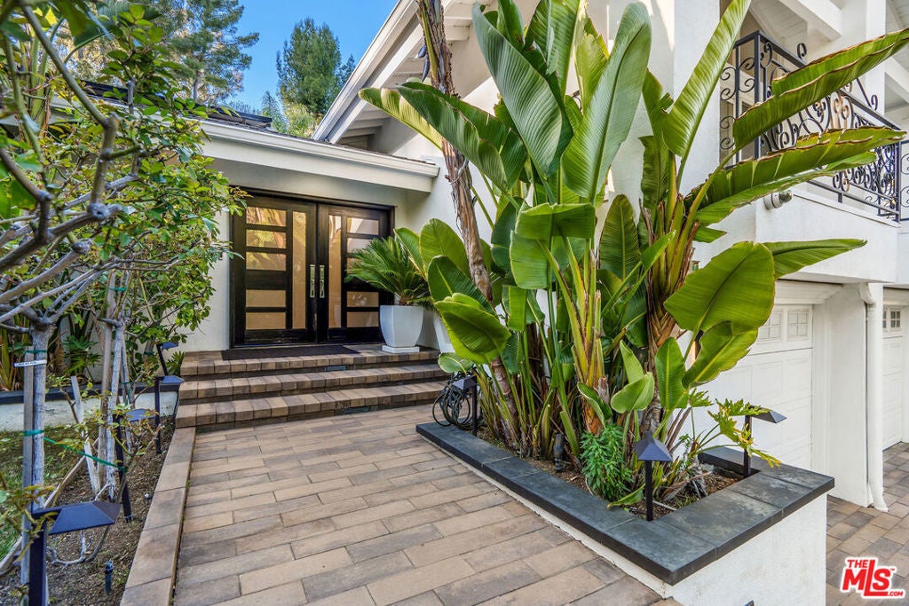 Photo of Listing #25608157