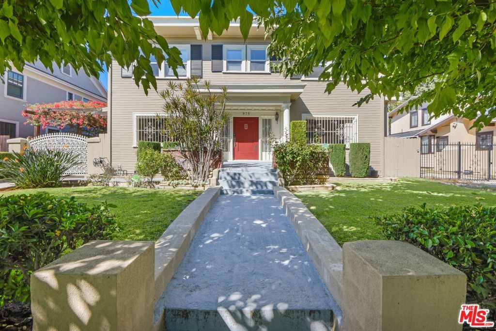 Photo of Listing #25608135