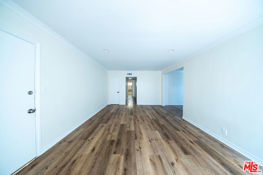 Photo of Listing #25609281