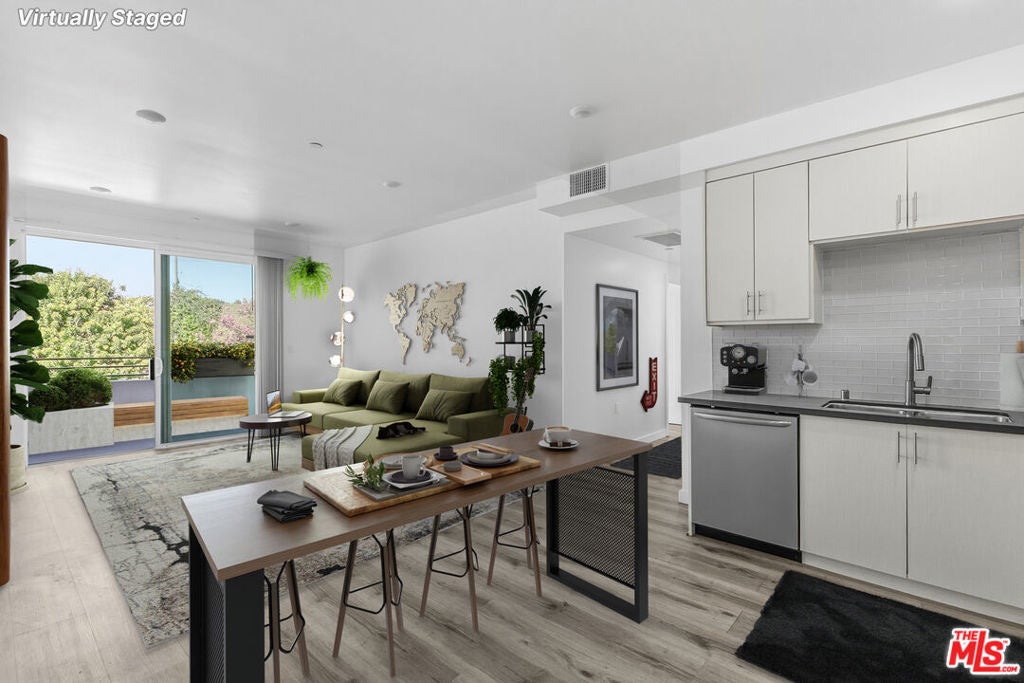 Photo of Listing #25609823