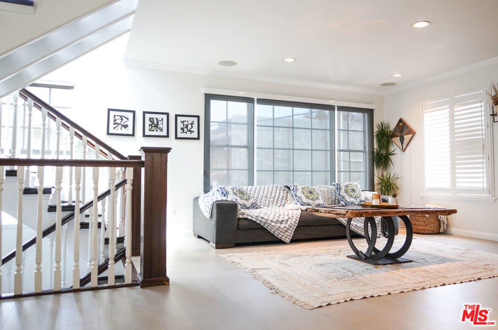 Photo of Listing #25609891