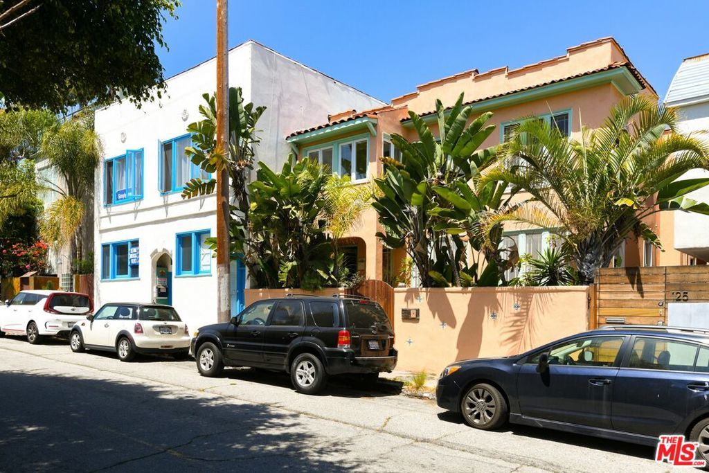 Photo of Listing #25607573