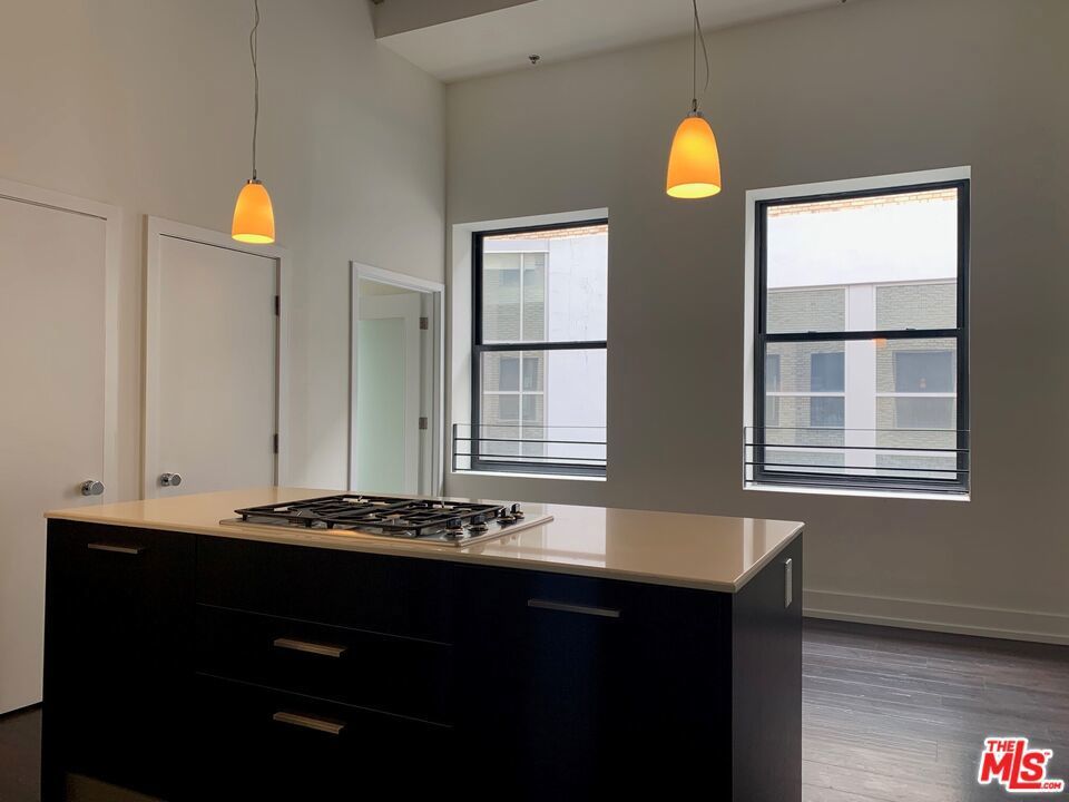 Photo of Listing #25609997