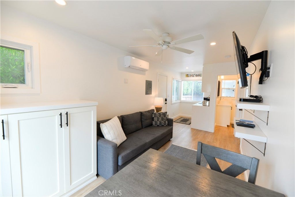 Photo of Listing #OC25246019