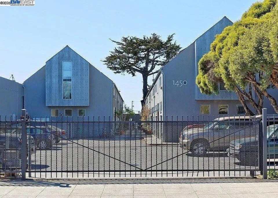 Photo of Listing #41115781