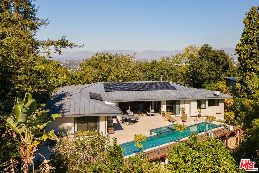 Photo of Listing #25611219