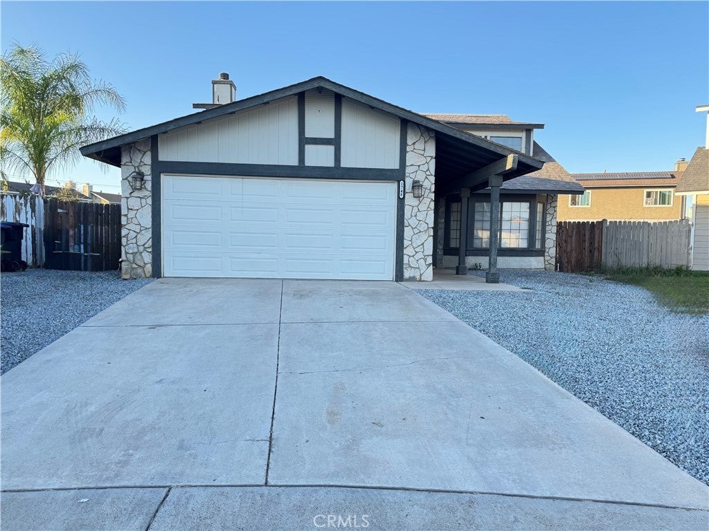 Photo of Listing #IV25249008