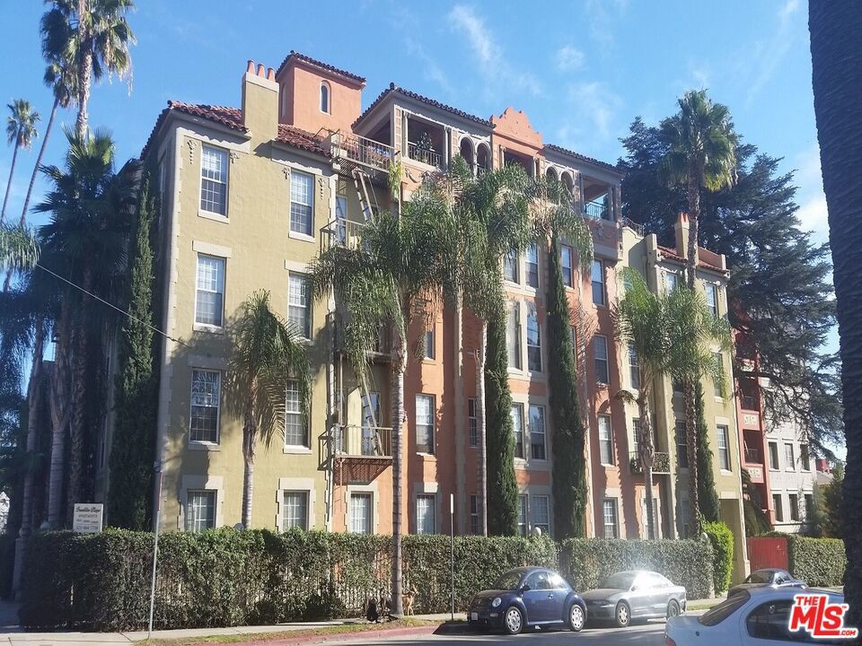 Photo of Listing #25612477