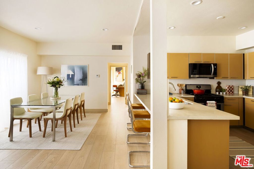 Photo of Listing #25613131