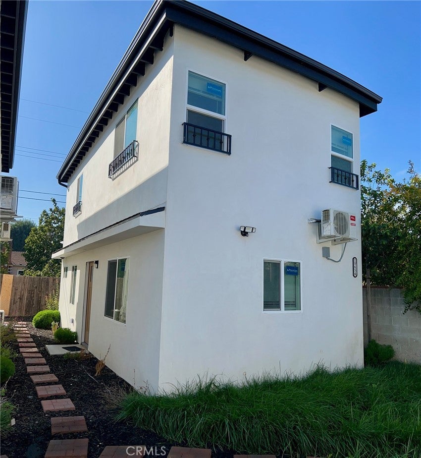 Photo of Listing #SR25250955