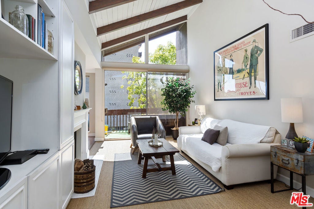 Photo of Listing #25612981