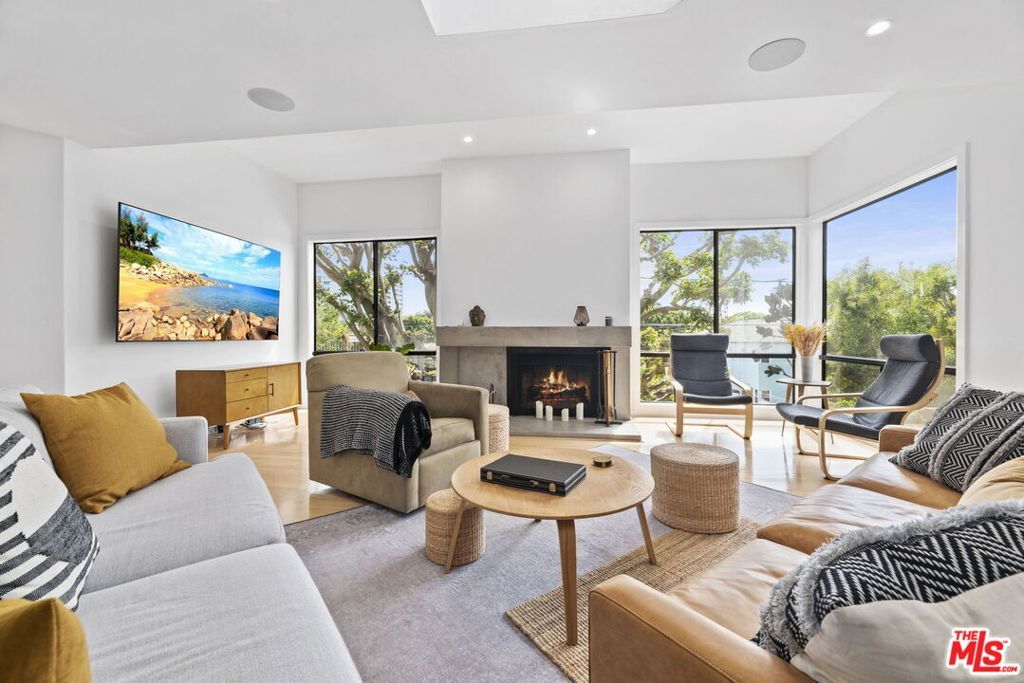 Photo of Listing #25609037