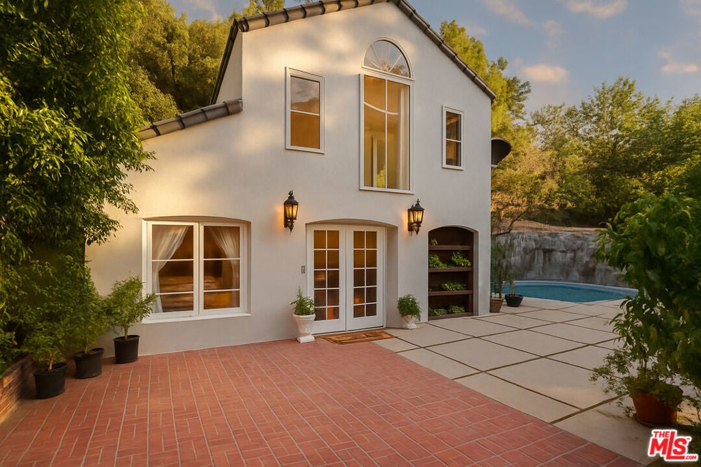 Photo of Listing #25613855