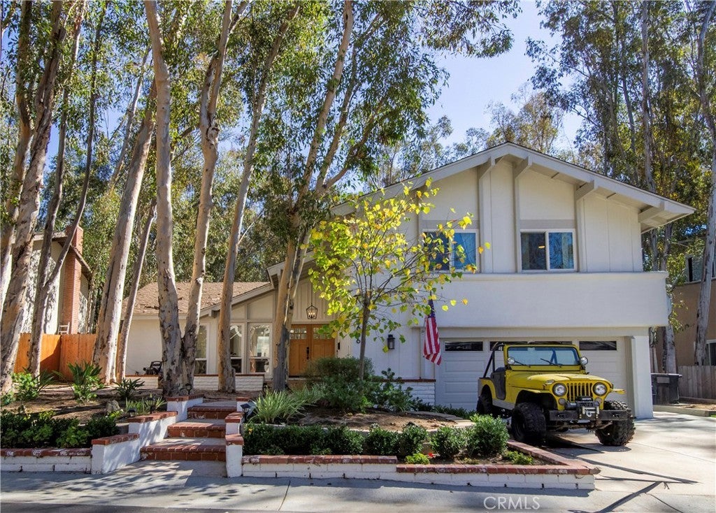 Photo of Listing #OC25252103