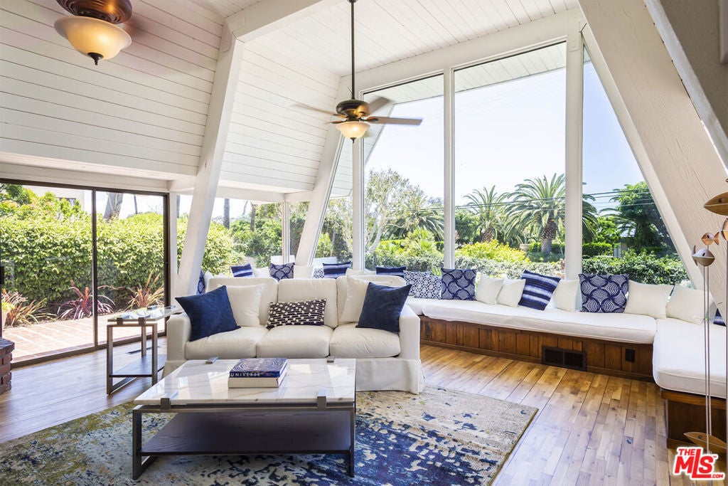 Photo of Listing #25614175