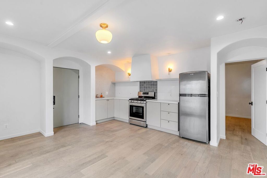 Photo of Listing #25608965