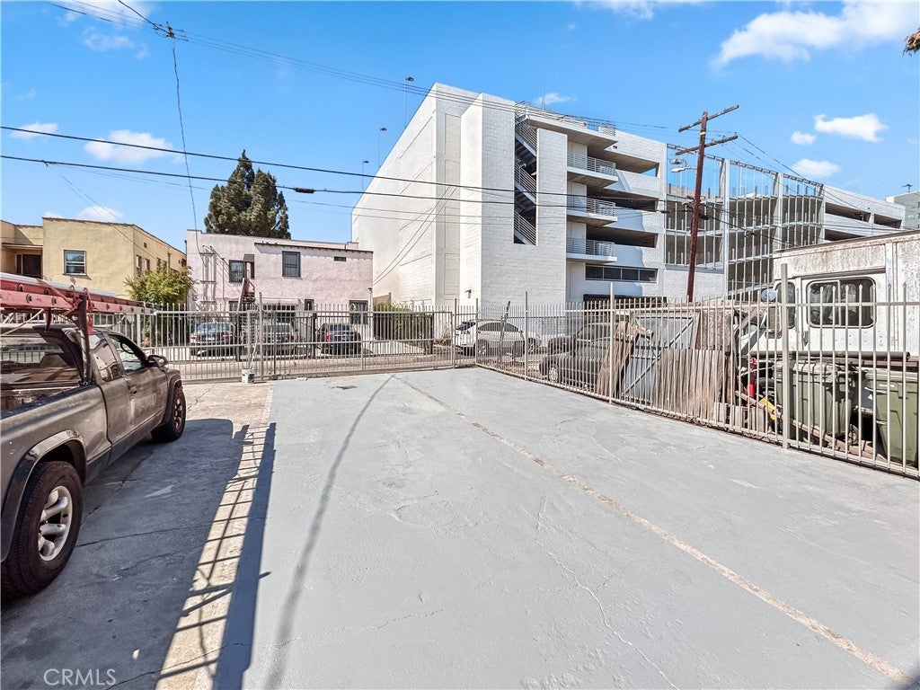 Photo of Listing #PV25255073