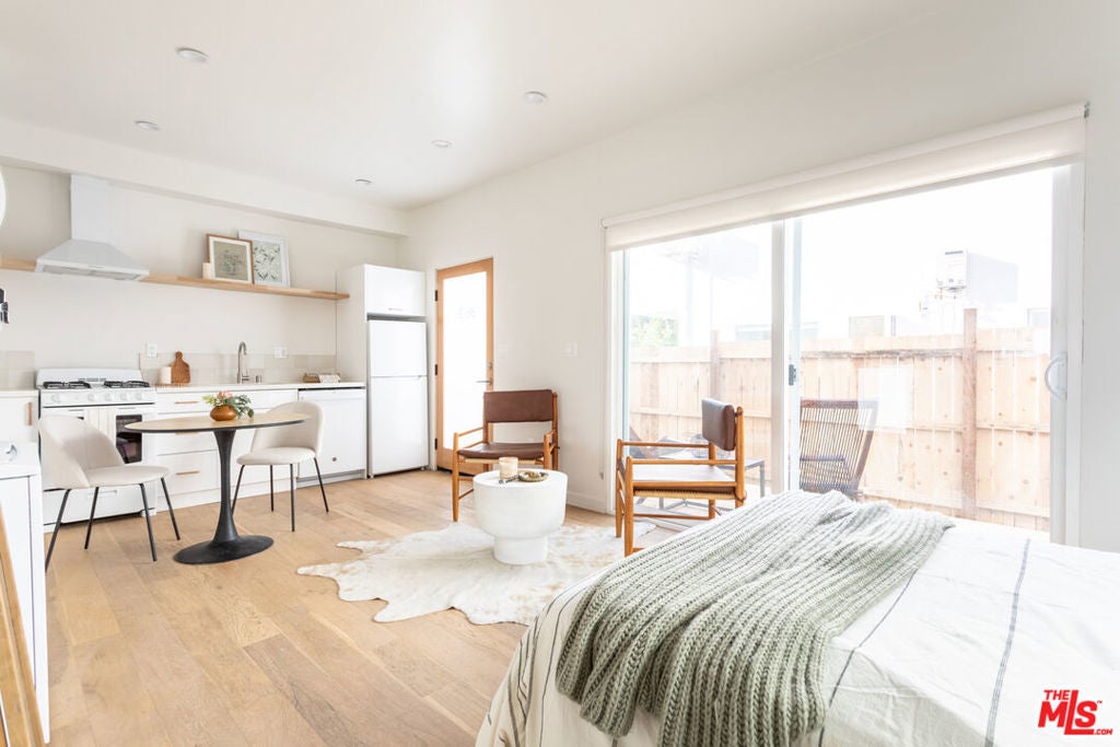 Photo of Listing #25616043