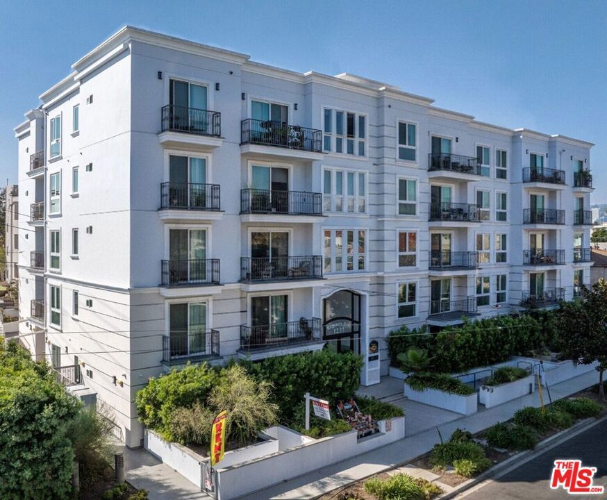 Photo of Listing #25616239