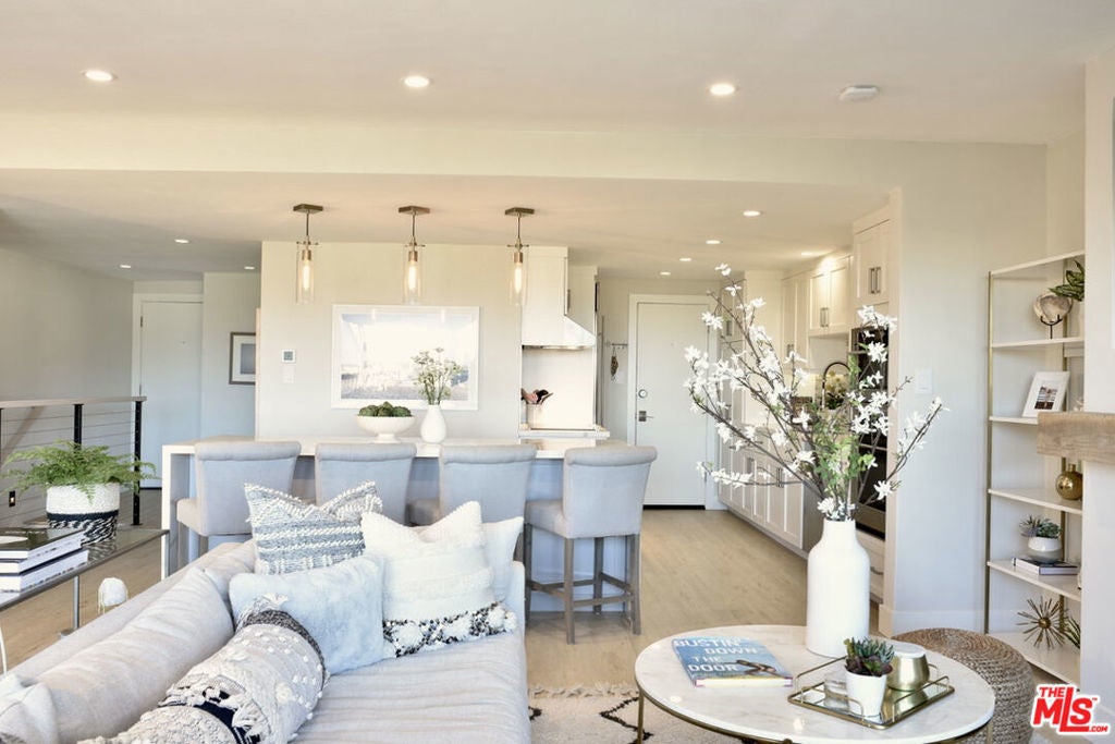 Photo of Listing #25616121