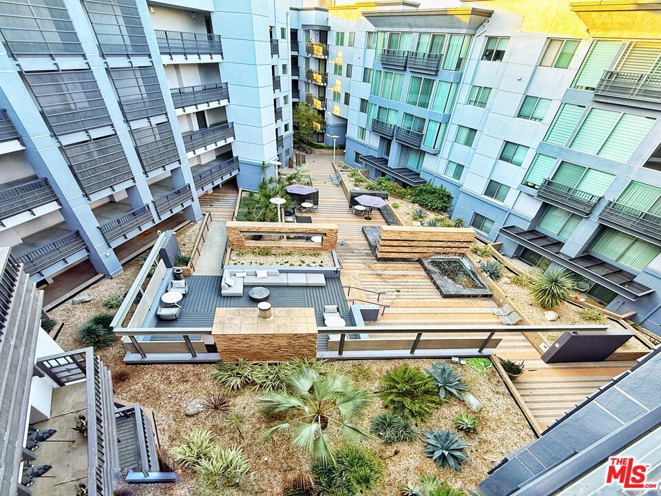 Photo of Listing #25616495