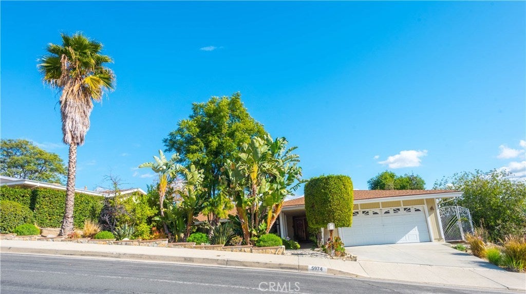 Photo of Listing #SR25256410