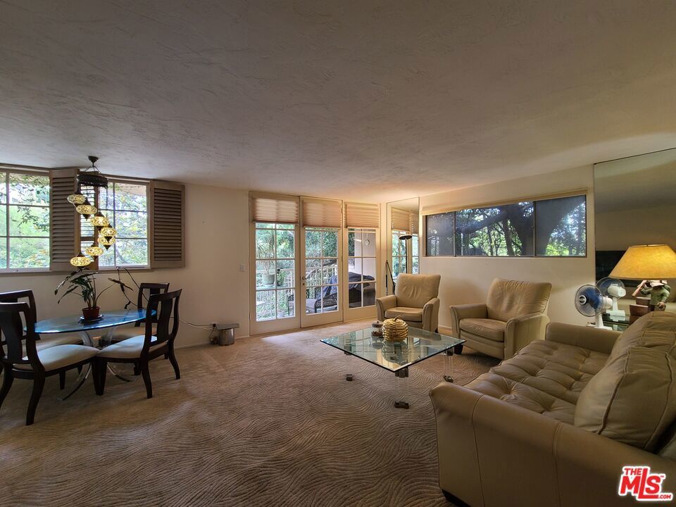 Photo of Listing #25616681