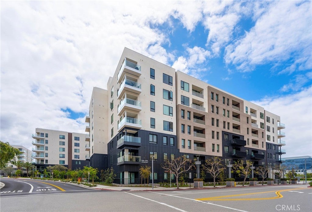 Photo of Listing #OC25255033