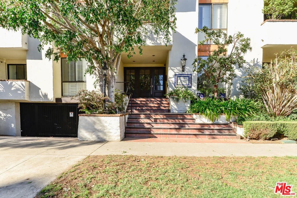 Photo of Listing #25616399