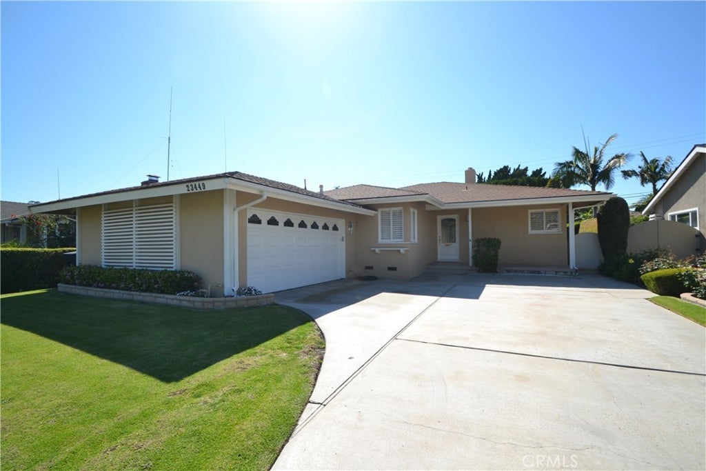 Photo of Listing #SB25256814