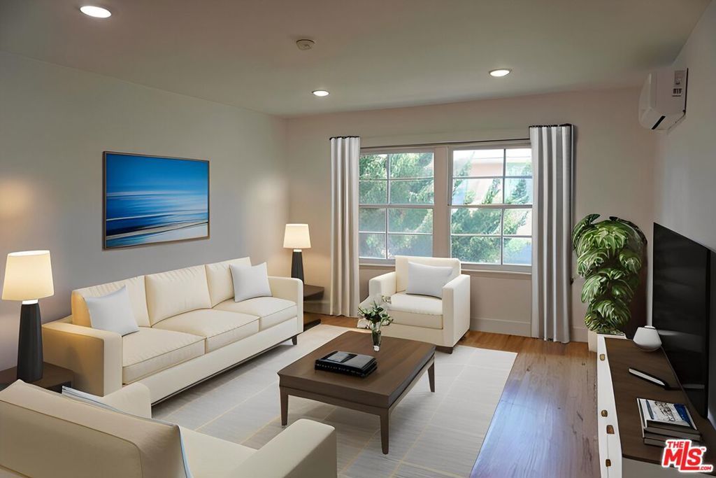 Photo of Listing #25617291