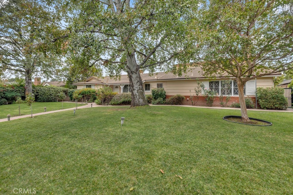 Photo of Listing #SR25250133