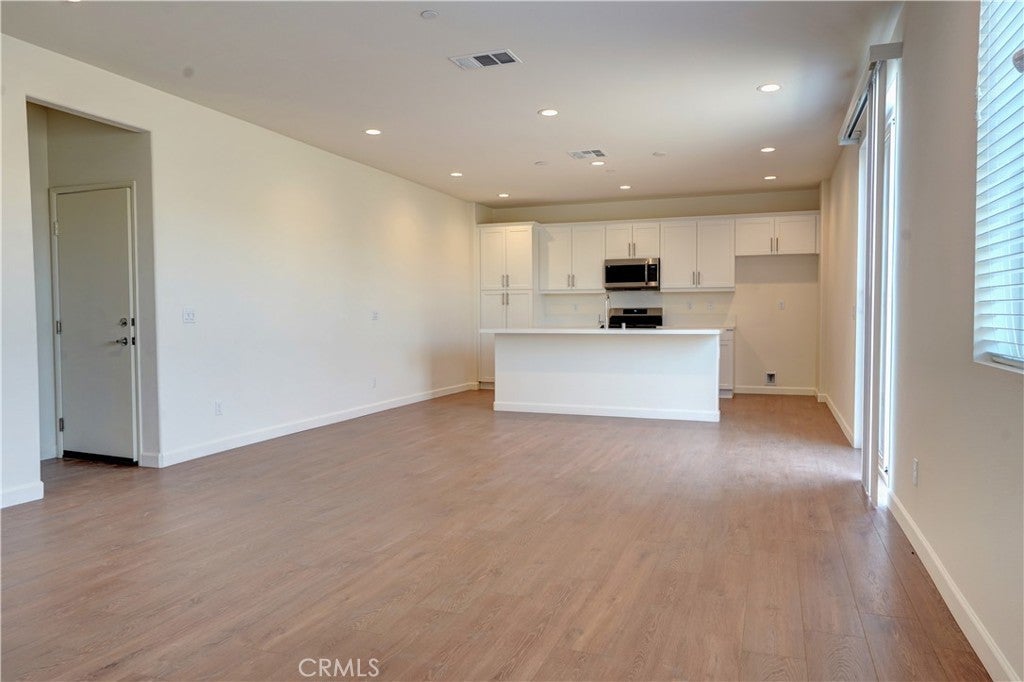 Photo of Listing #OC25258146